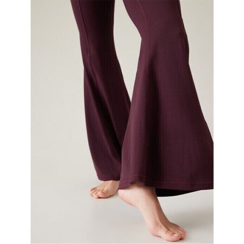NEW with tags ATHLETA Elation Ultra Flare Pant M Medium Spiced Cabernet 791847 - Picture 2 of 8